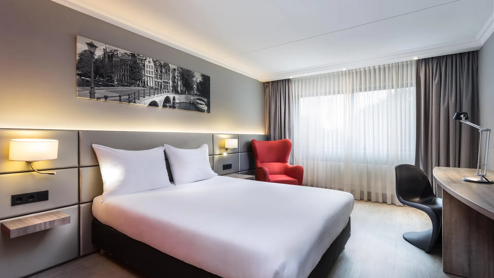 Ramada By Wyndham Amsterdam Airport Schiphol contacts
