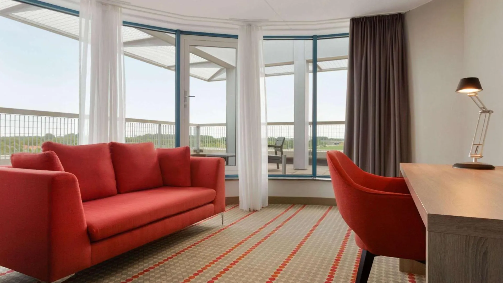 Ramada By Wyndham Amsterdam Airport Schiphol Hotel Badhoevedorp
