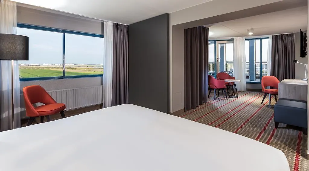 Ramada By Wyndham Amsterdam Airport Schiphol Hotel Badhoevedorp