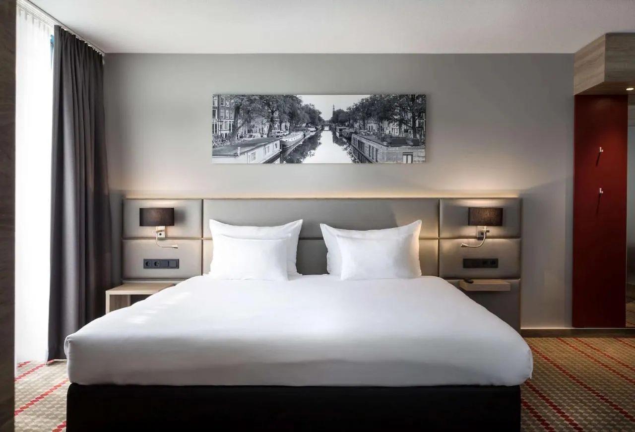 Ramada By Wyndham Amsterdam Airport Schiphol Hotel Badhoevedorp